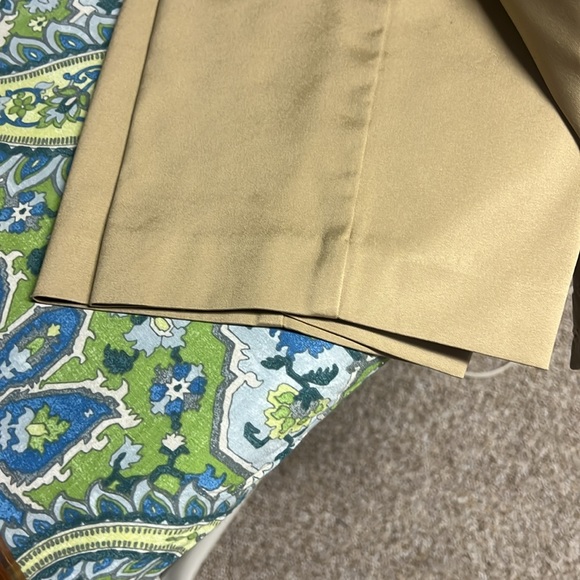 Beautiful Talbots khaki trousers - Picture 4 of 9